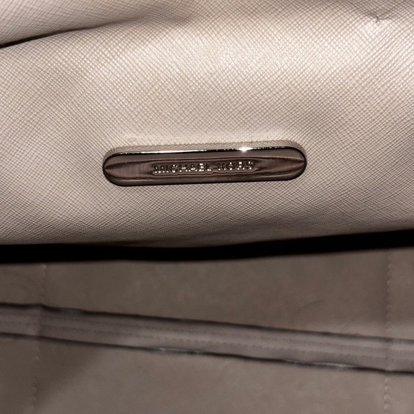 Michael Kors Mercer Satchel Tote Luggage Taupe Brown Large purse Bag Zipper​ - Picture 12 of 15